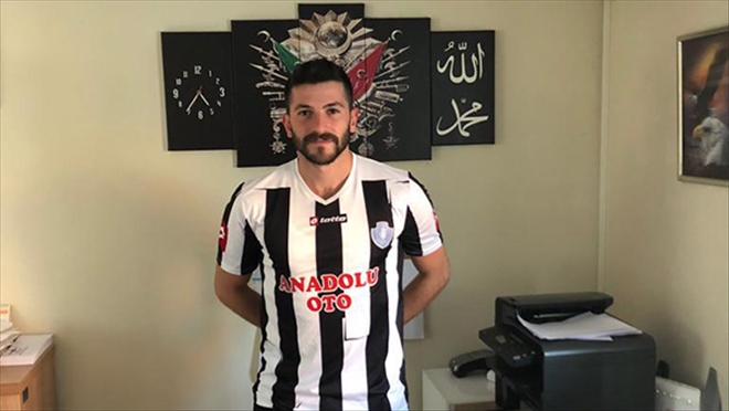 AKHİSARSPOR DEFANSI GÜÇLENDİRDİ