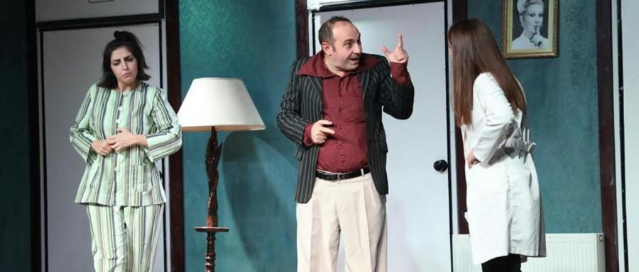 İnegöllüler “Deliler Evi” İle Kahkahaya Boğuldu