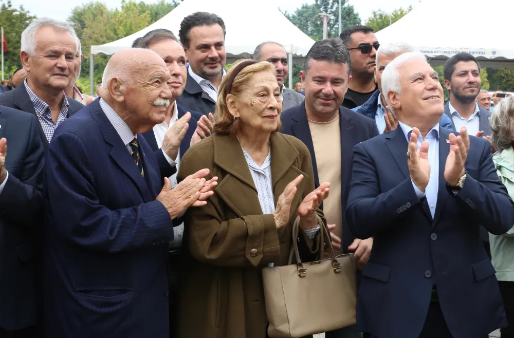 Büyükşehir Belediyesi’nden Erdem Saker’e vefa