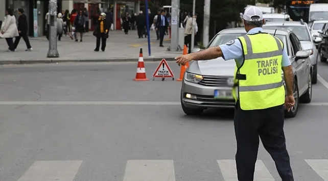 Kurallara uymayan sürücülere ceza yağdı!