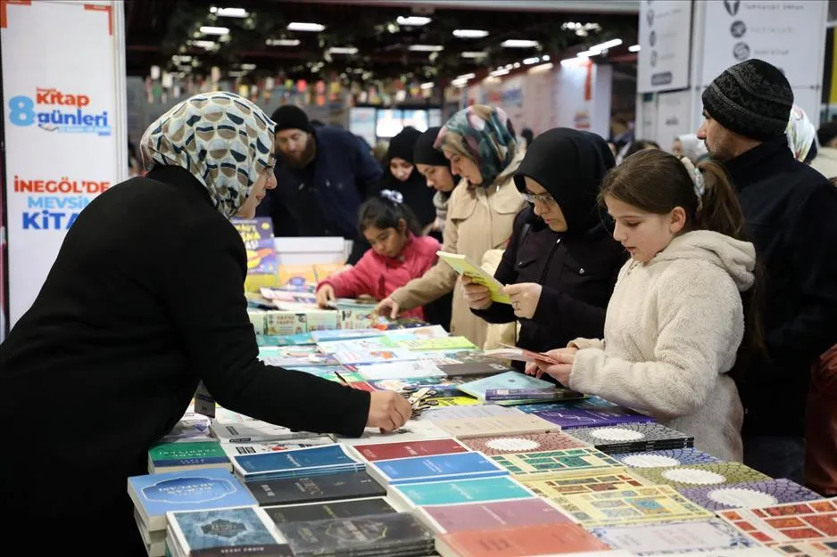 Kitap Fuarında Hafta Sonu Coşkusu