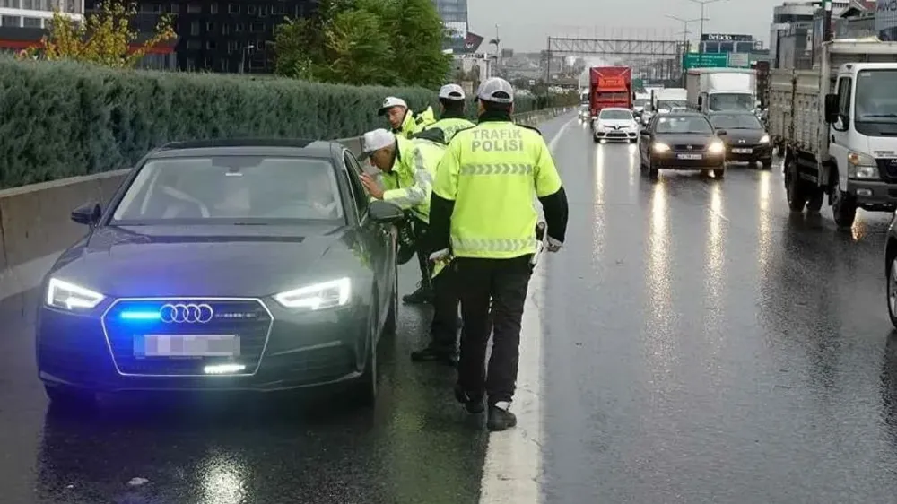 Sürücüler dikkat: Yeni yasada gözden kaçan detay...