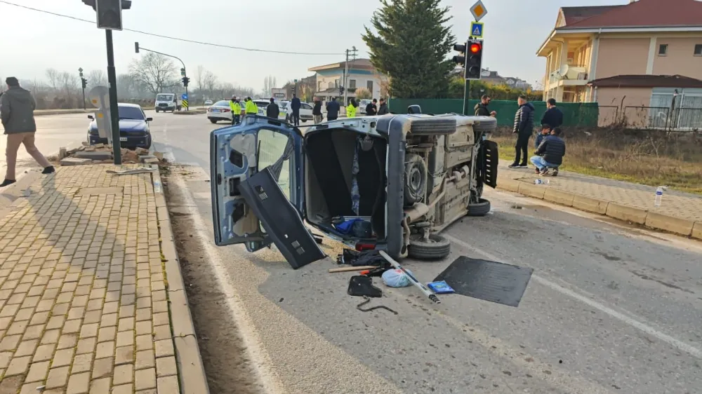 Ortaköy yolunda feci kaza! Yaralılar var...