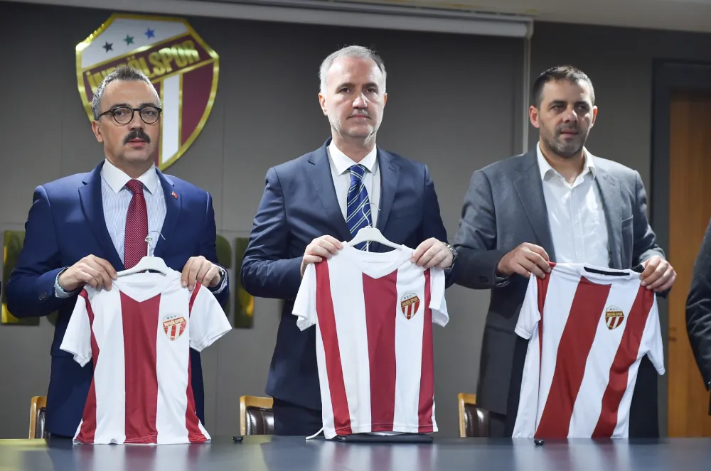 İnegölspor’dan 60 Bin Öğrenciye Forma Kampanyası