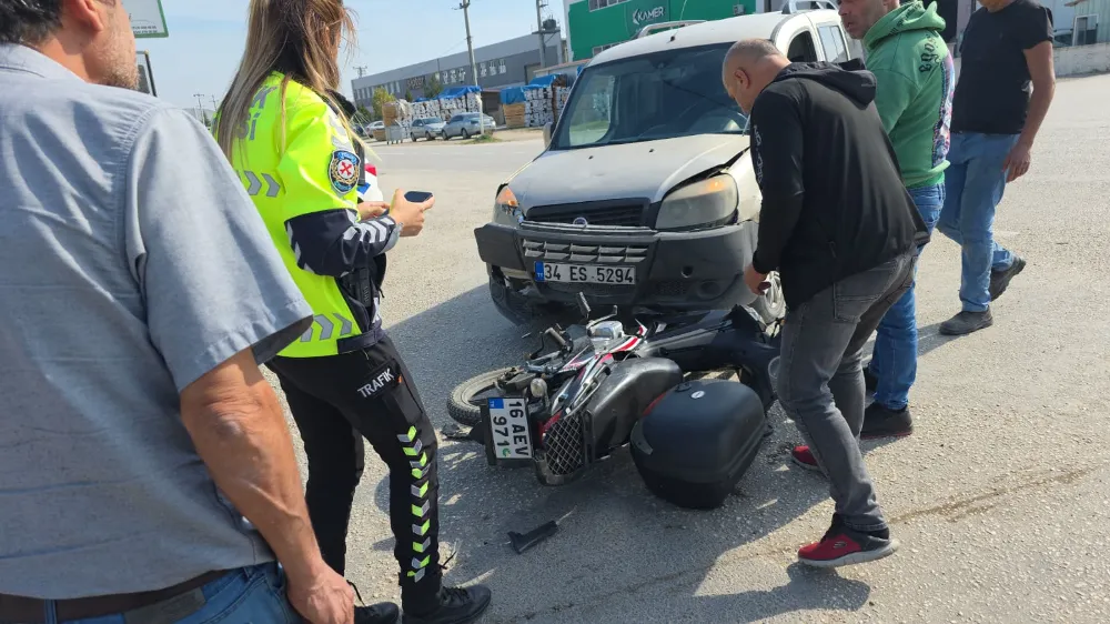 Otomobil ile motosiklet çarpıştı; 1 yaralı!	