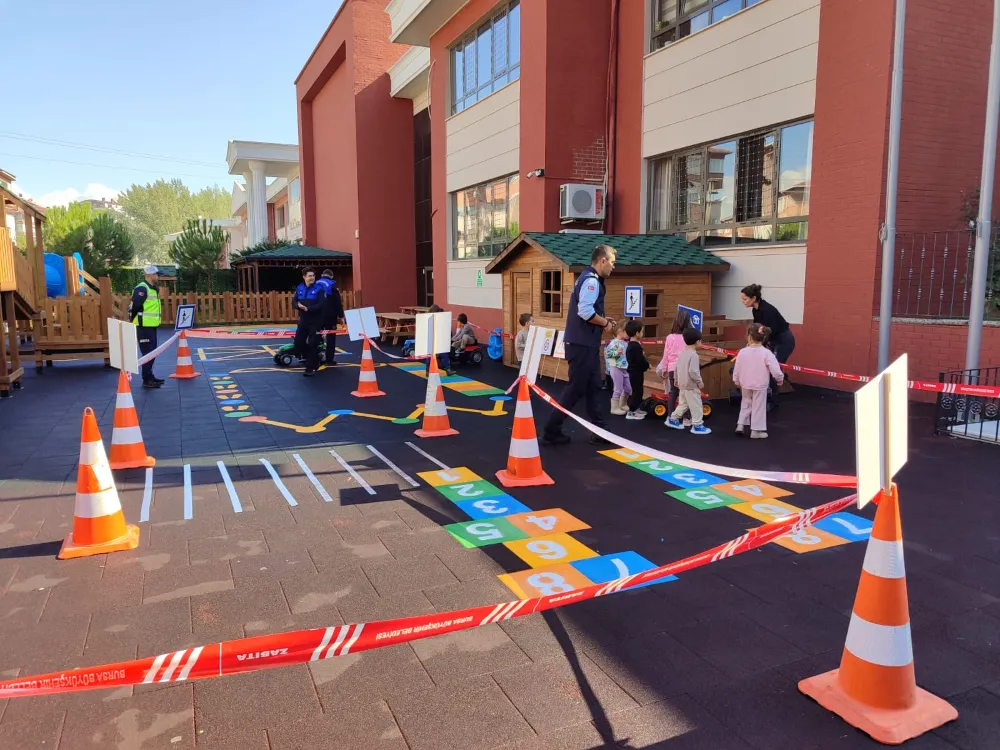 Büyükşehir’den çocuklara trafik güvenliği eğitimi