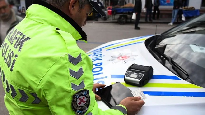 Trafikte kurallara uymayan yandı! İşte yeni trafik cezaları