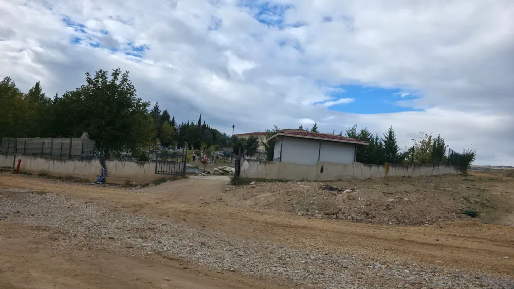 İnegöl’de Mezarlıkta Korkutan Yangın!