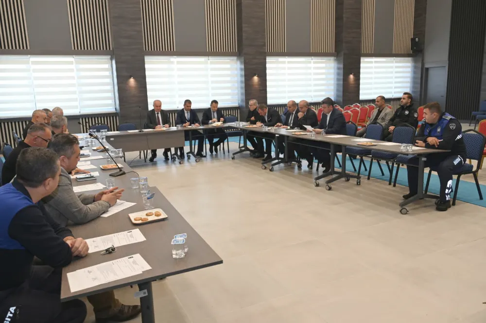 Zabıta ekiplerinden okul kantinlerine sıkı takip