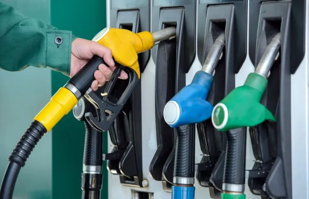 Akaryakıta indirimin geleceği tarih belli oldu!