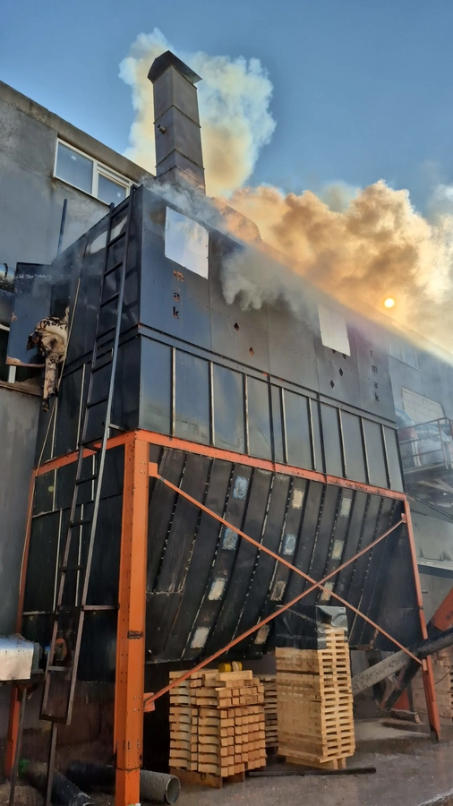 İnegöl'de Talaş Silosunda Yangın Çıktı