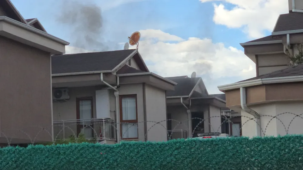 İnegöl’de Yangın Paniği: Kedi Dumandan Etkilendi, Ambulansta Oksijen Verildi