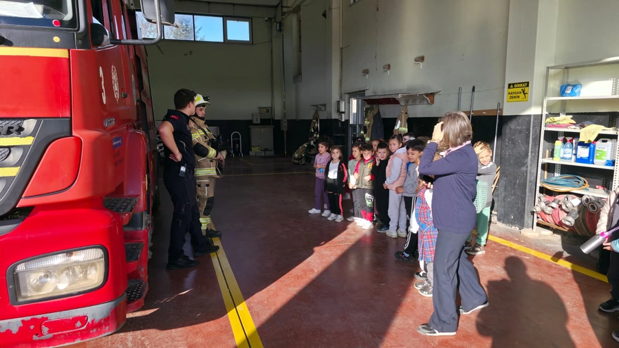 İnegöllü Minik Öğrencilerden İtfaiye Müdürlüğü’ne Ziyaret!