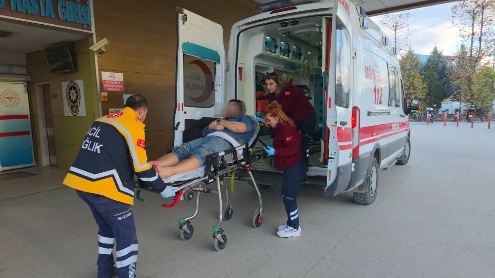 Sunta Fabrikasında 600 Kiloluk Blok Devrildi: İşçi Ağır Yaralandı