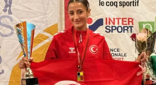 Büyükşehir Belediyesporlu Nazmiye Ak dünya üçüncüsü