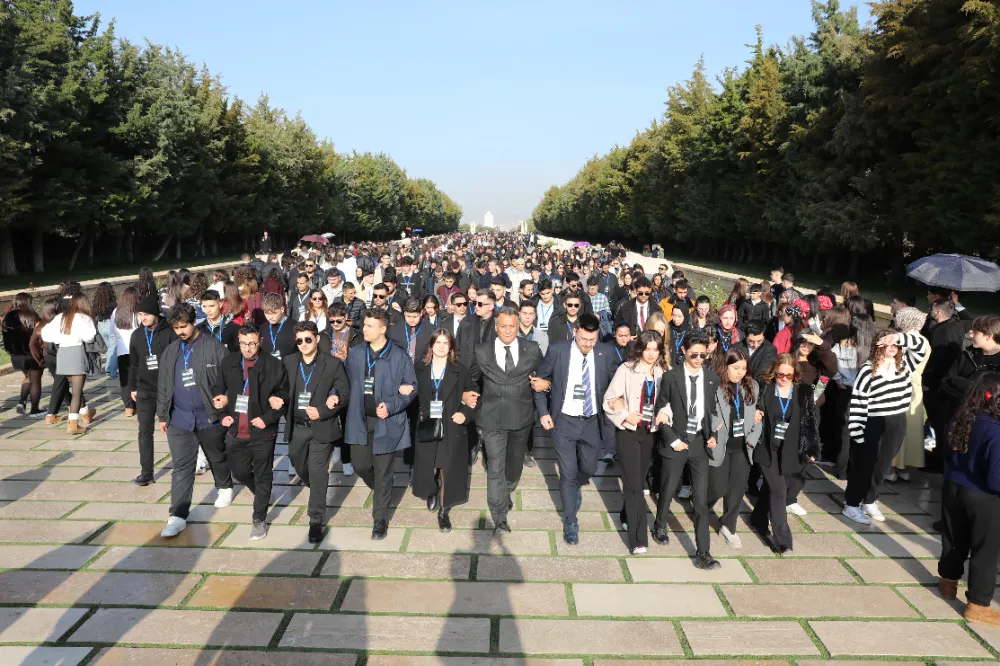 Bursalı gençler, Ata’nın huzuruna çıktı