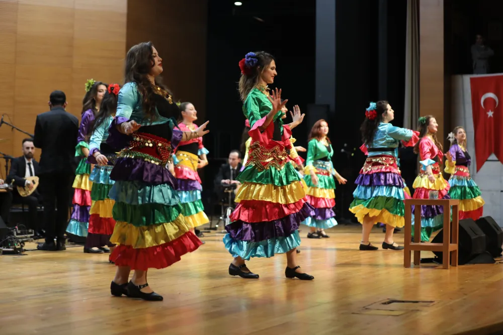 Bursa’da ‘Balkan ve Roman Gecesi’ coşkusu