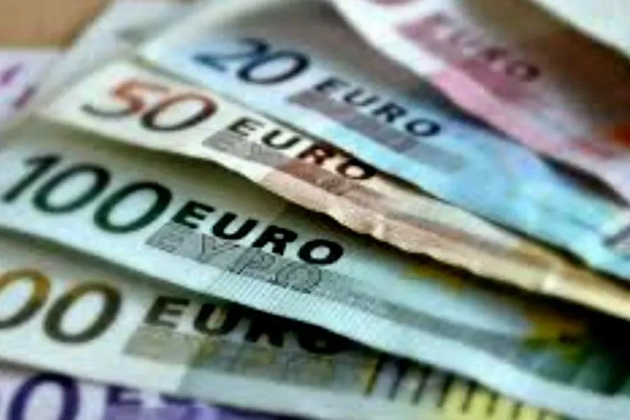 Euro 50 liranın üzerine çıktı!	