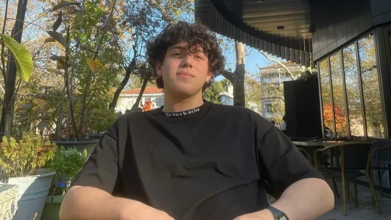 Bursa’da Kaygan Yolda Devrilen Motosiklet Sürücüsü Enes Özer Hayatını Kaybetti