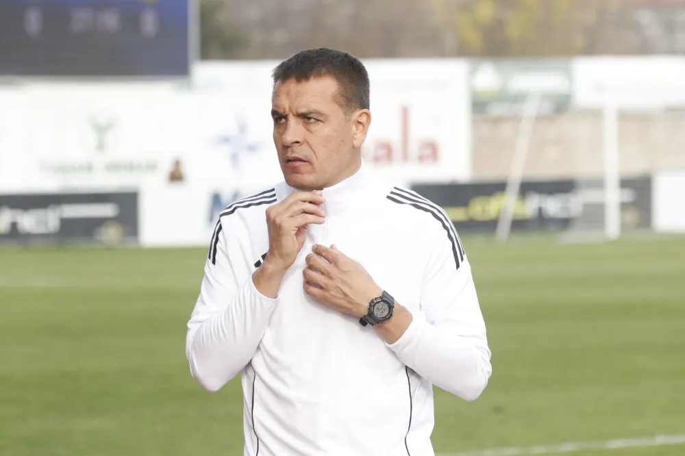 “Kendisini Vicdanıyla Baş Başa Bırakıyoruz”