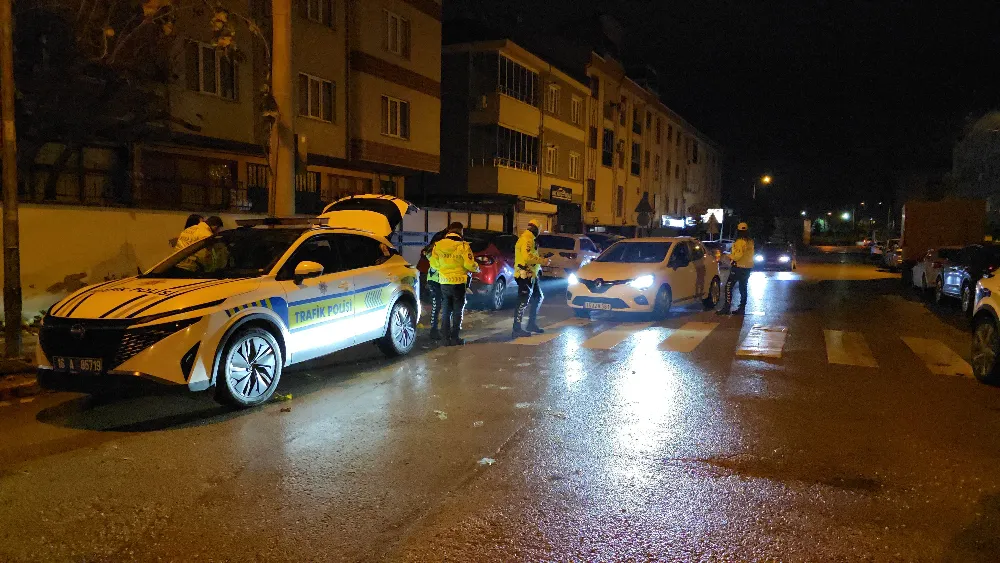 İnegöl’de Trafik ve Alkol Denetiminde Ceza Yağdı: 2 Araç Trafikten Men Edildi...