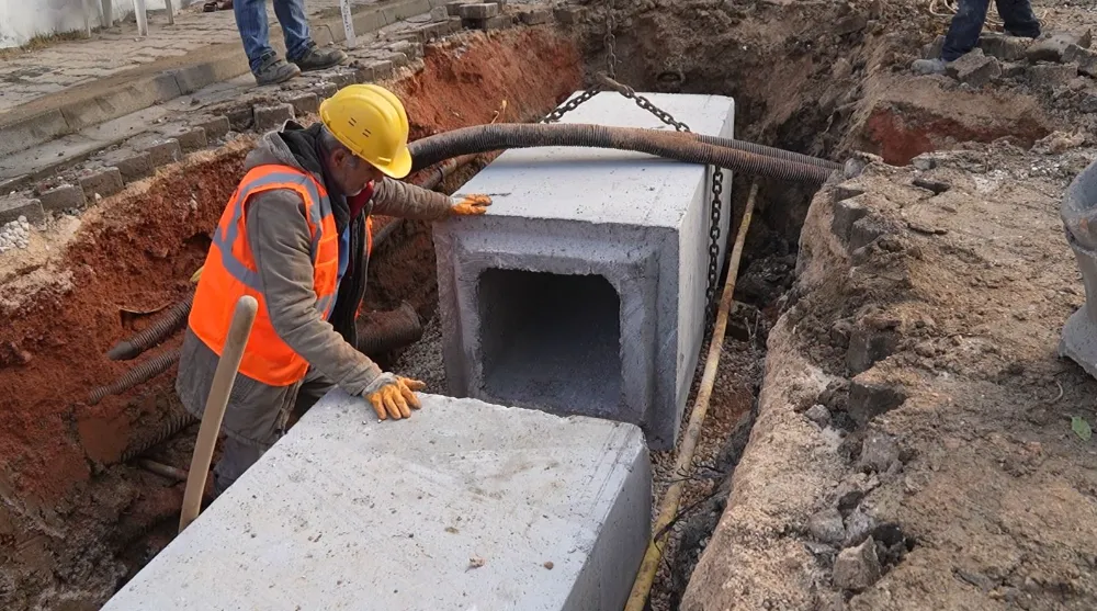 Bursa Büyükşehir’den sağlıklı altyapı için yoğun mesai