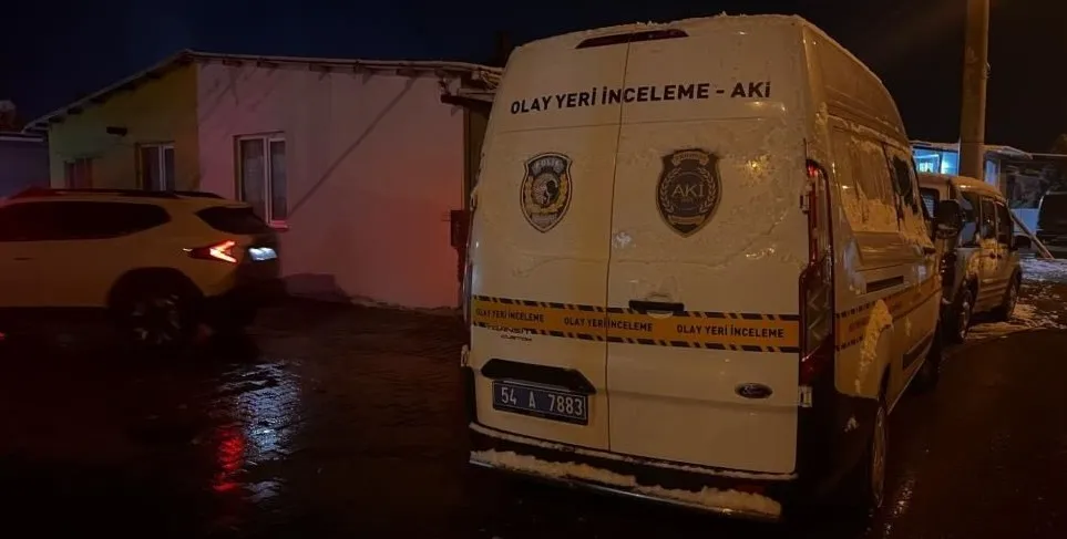 Silahla Oynayan Çocuk, Ablasını Kazayla Vurdu!