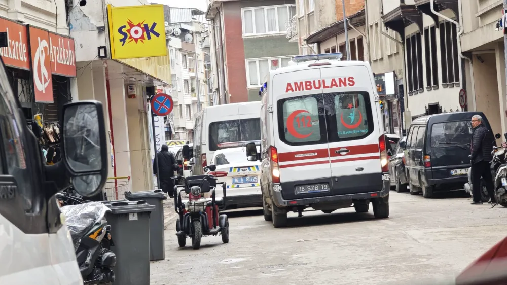 Otomobille Çarpışan Motosiklet Sürücüsü Yaralandı