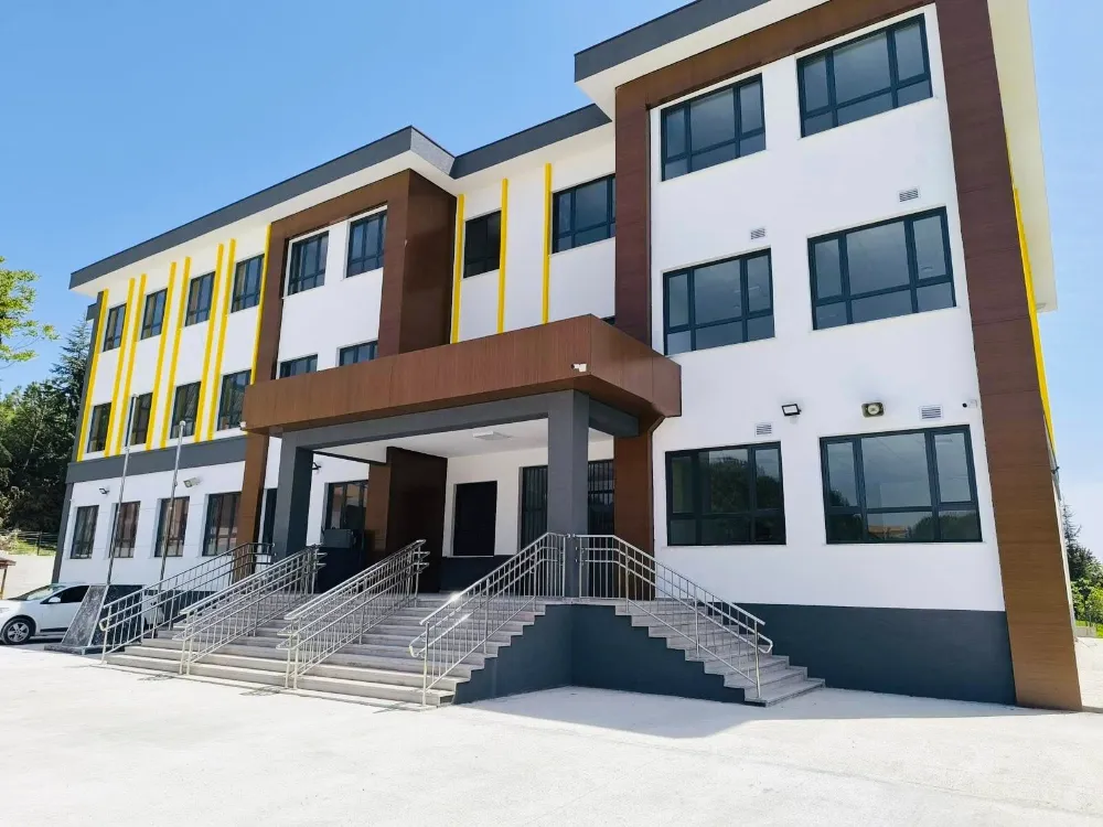 Alanyurt’a Yeni Ortaokul:  Yeni Eğitim Yılına Hazır