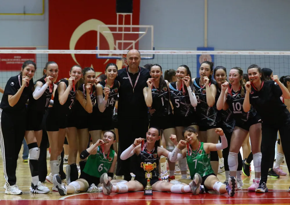 Osmaniye Spor’un Sultanları Bursa Şampiyonu 