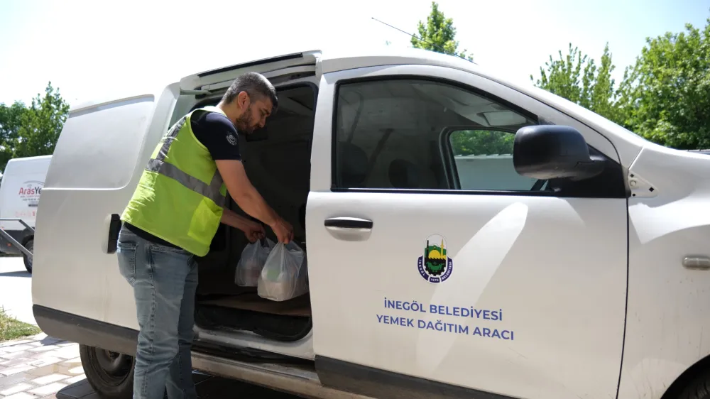 İnegöl Belediyesinden 365 Gün Sıcak Yardım