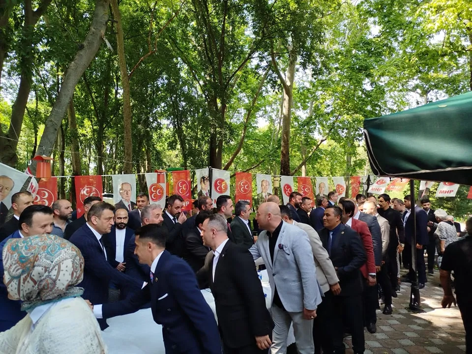 MHP Bayramlaştı!