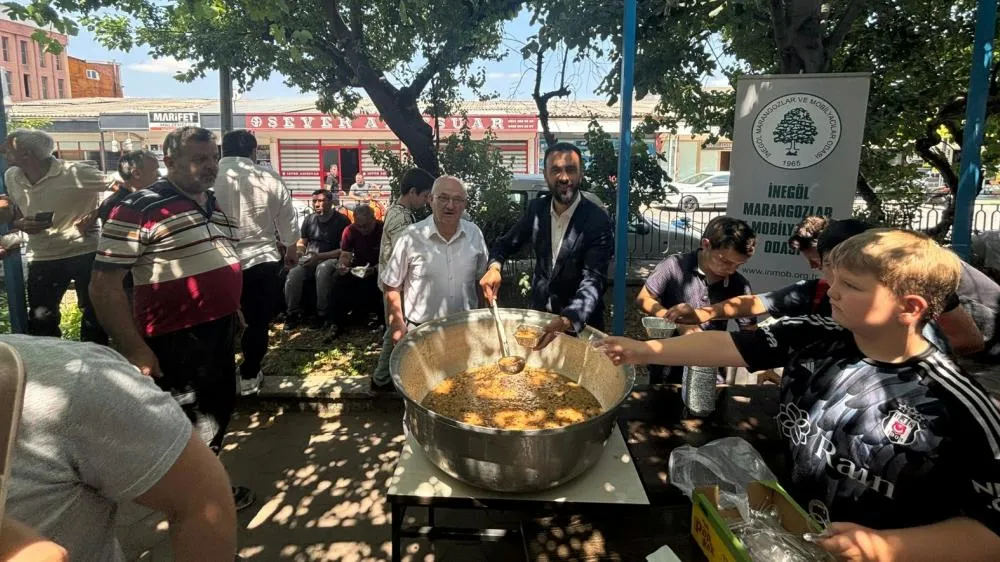 MOBİLYACILAR ODASINDAN AŞURE İKRAMI
