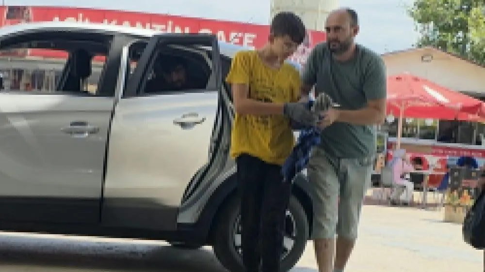 Babasının iş yerinde oynarken hastanelik oldu!