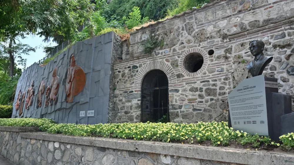 Büyükşehir, Bursalı sanatçı Cemal Nadir’in anısını yaşatıyor
