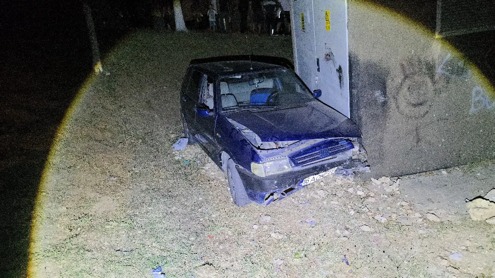 Elektrik trafosuna çarptı!