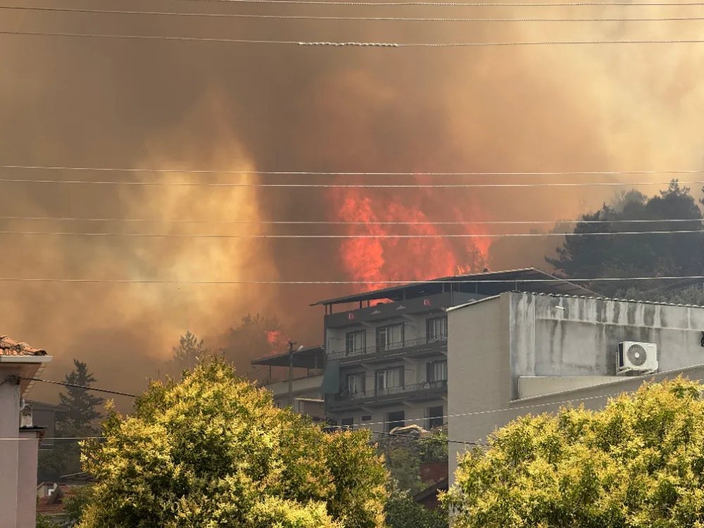 “Bursa’da 10 Dakikada Bir Yangın İhbarı: İtfaiye Alarmda!”