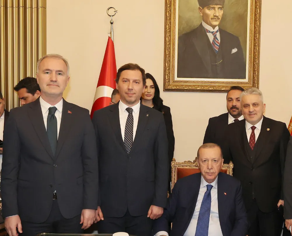 AK Parti, İnegöl’de 24. Kuruluş Yıl Dönümünü Kutladı