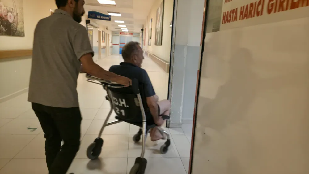 İnegöl'de yaşlı adamın üzerine çaydanlığı devrildi!