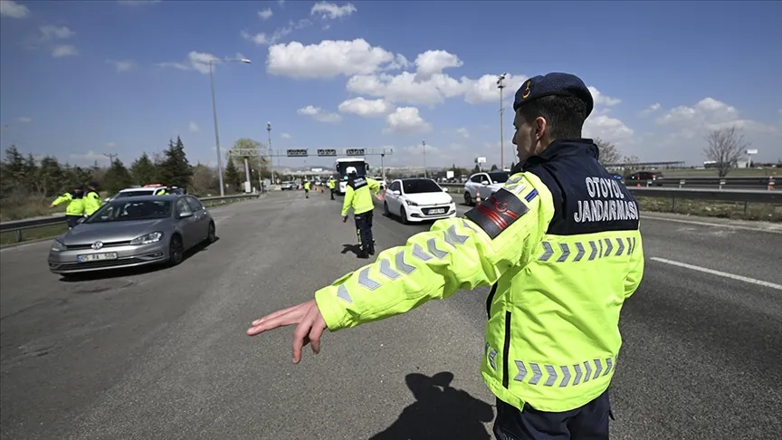 Trafikte yol kesene hapis cezası uygulanacak!  