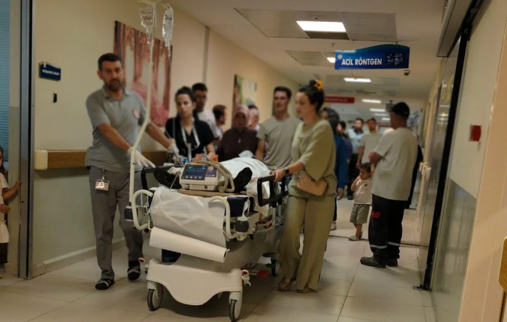 İnegöl’de traktör devrildi: Sürücü ağır yaralı