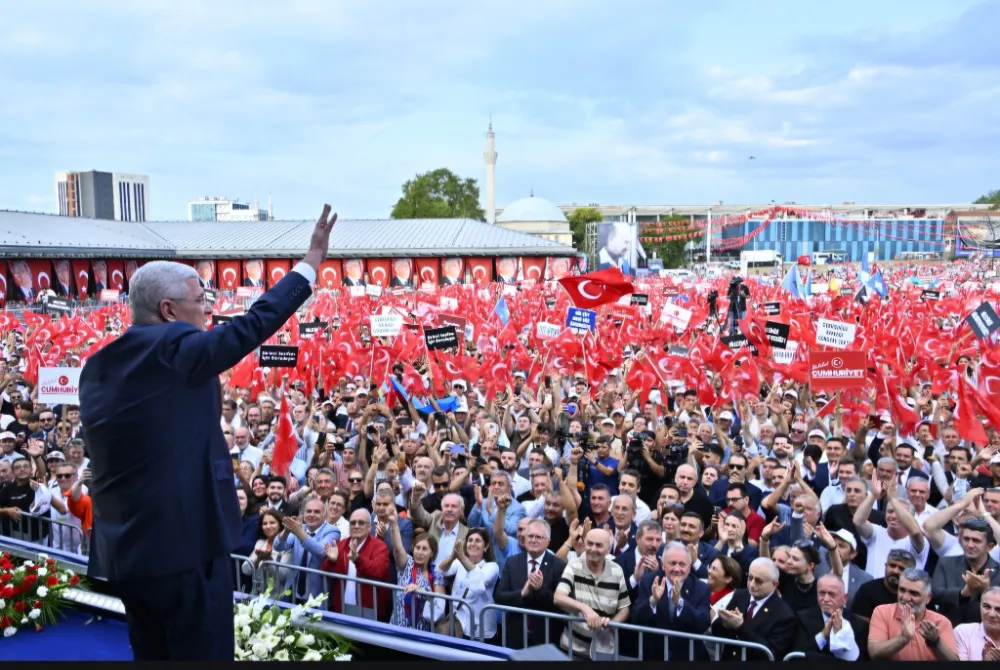 İYİ Parti’den Miting Mesajı: “Bu milletin sırtına saplanan hançerin parçası olmayacağız!”