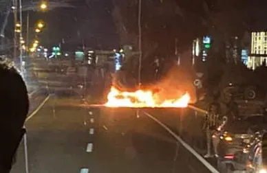 İnegöl’de Feci Kaza: Anne ve Kızı Yanmakta Olan Otomobilden Son Anda Kurtuldu