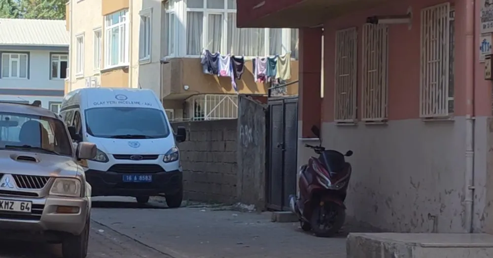 İnegöl’de Çocuk Hırsızlar Ev Soydu: Altın ve Paraları Çalıp Cips Yediler
