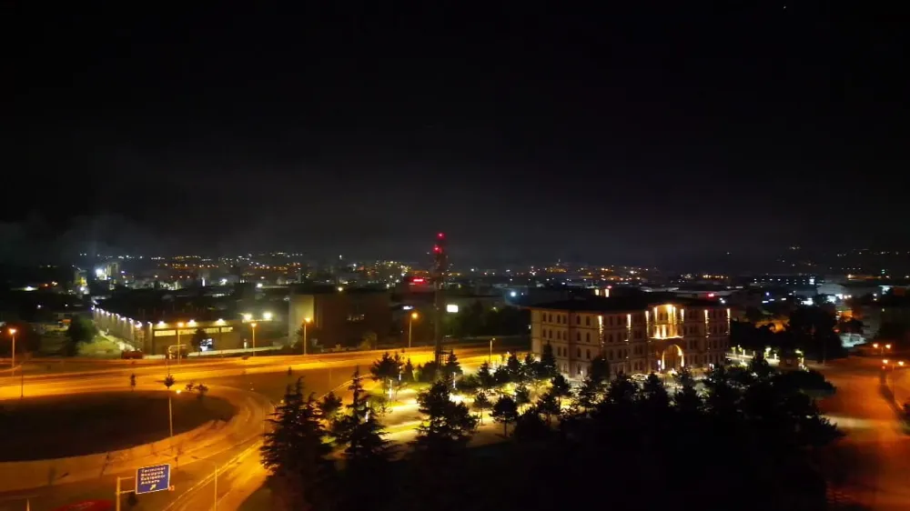 Sanayi Bacaları İnegöl’ü Zehirliyor! Vatandaş Çözüm Bekliyor