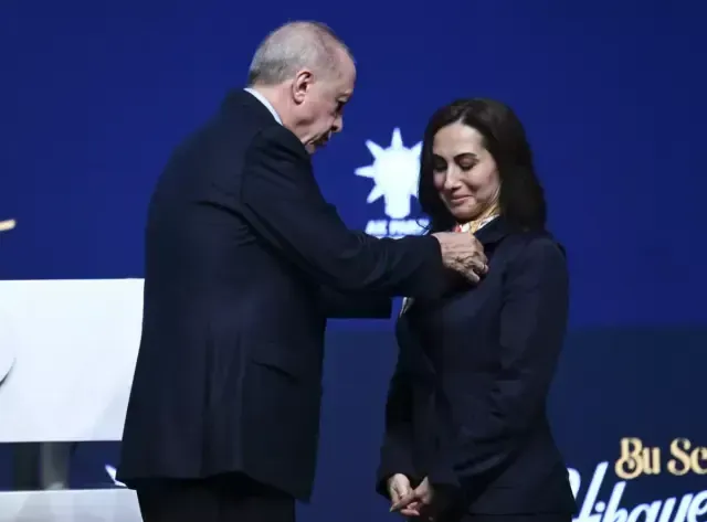 8 belediye başkanı daha AK Parti