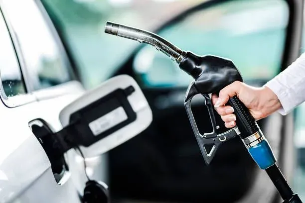 Benzine zam geliyor