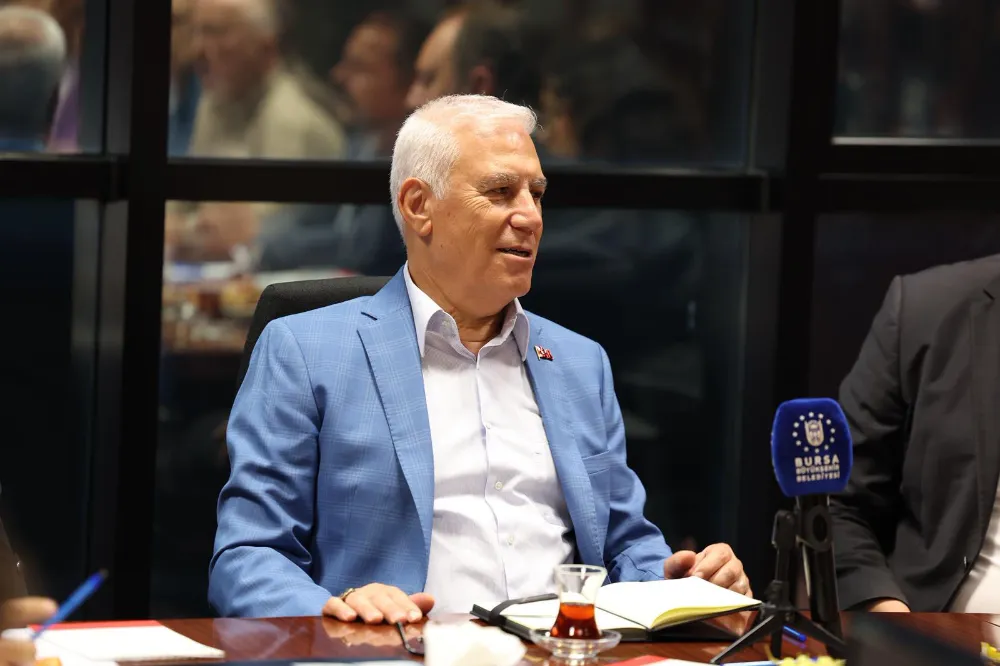 AK Parti’ye geçiş iddialarıyla ilgili Bozbey’den yeni açıklama geldi