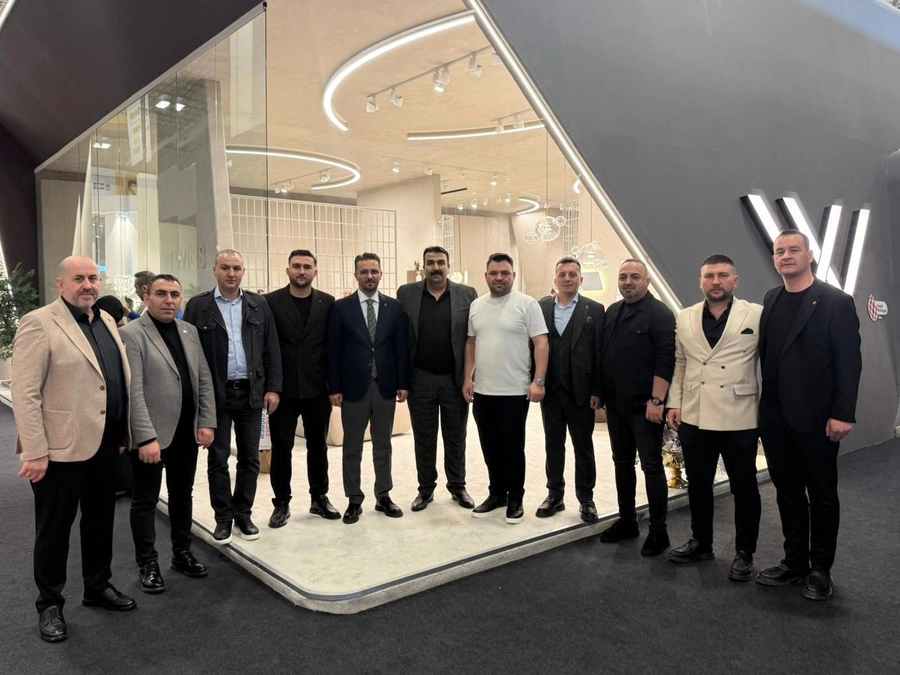 Altuntepe’den İnegöllü Mobilyacılara Fuarda Destek Ziyareti