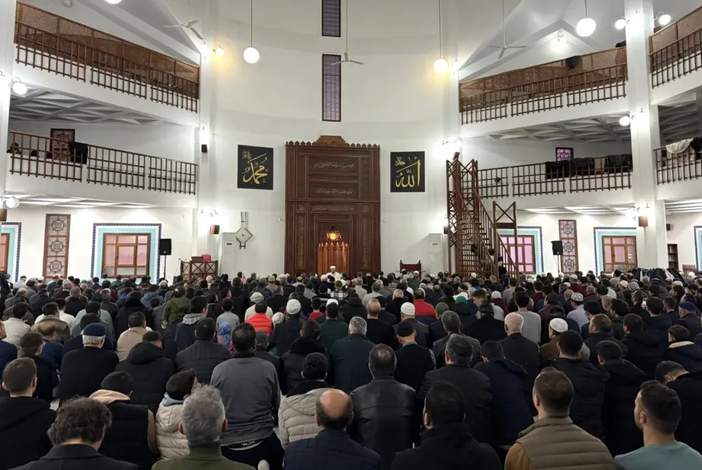 İnegöl Belediyesi’nin Teravih Programları Başladı